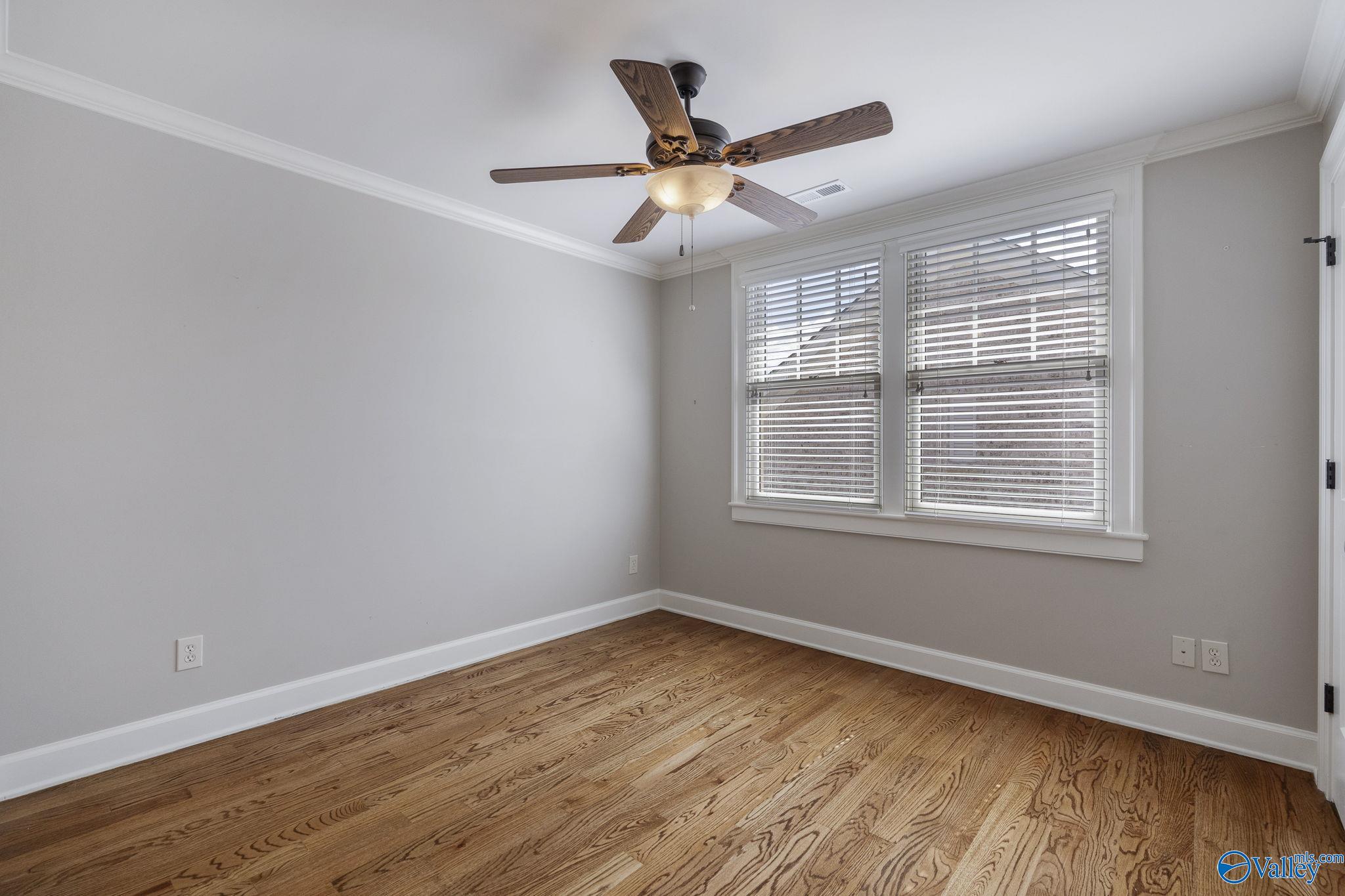 Huntsville, Alabama 35802, United States, 4 Bedrooms Bedrooms, ,3 BathroomsBathrooms,Residential,Active,222372