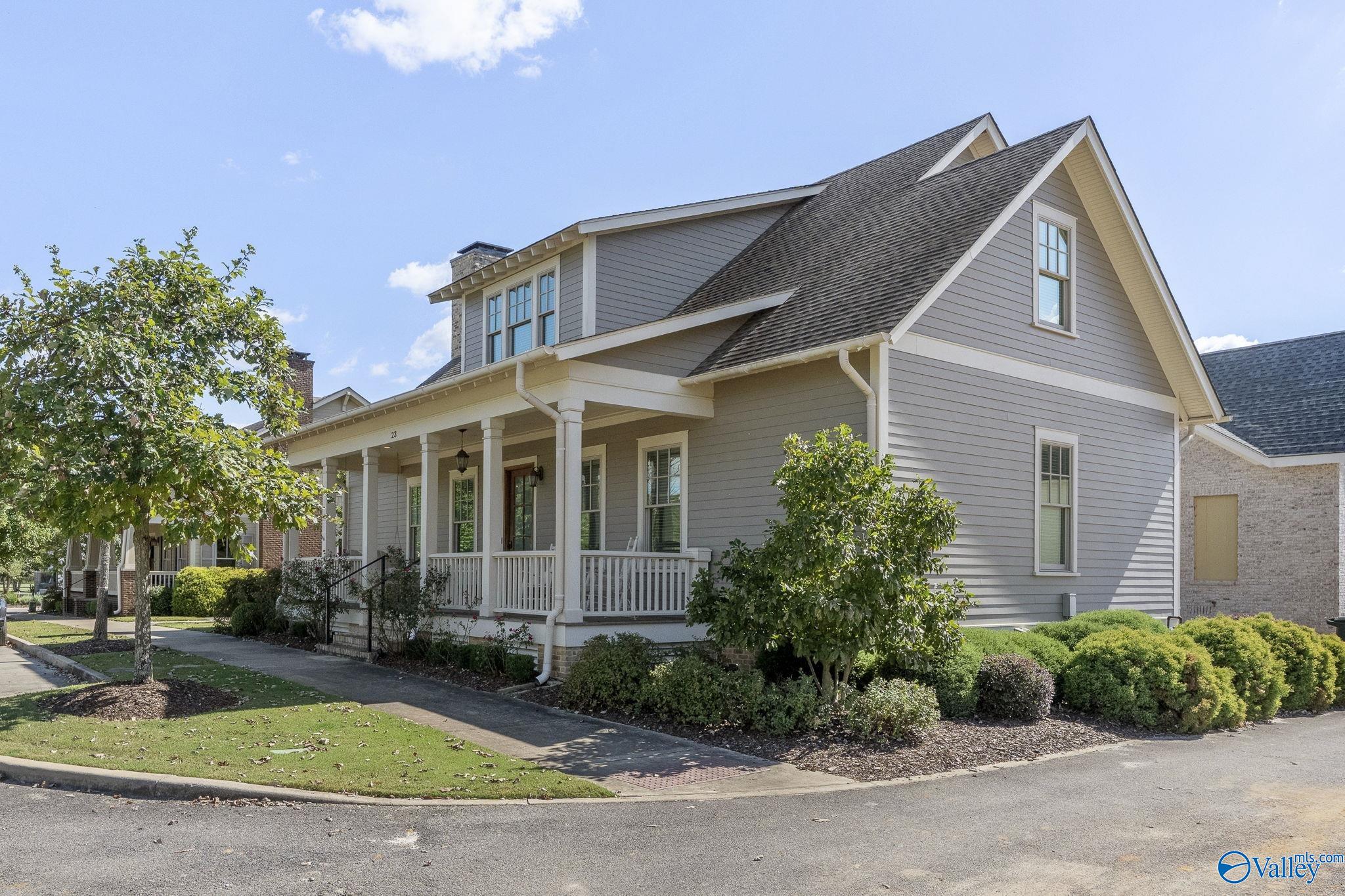 Huntsville, Alabama 35802, United States, 4 Bedrooms Bedrooms, ,3 BathroomsBathrooms,Residential,Active,222372