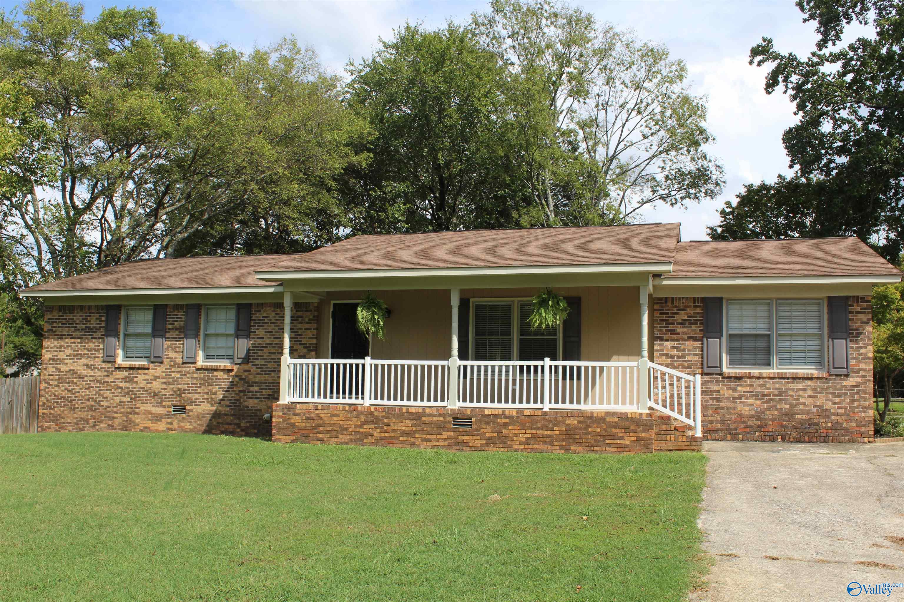 11 Bell Drive, Trinity, Alabama image 4