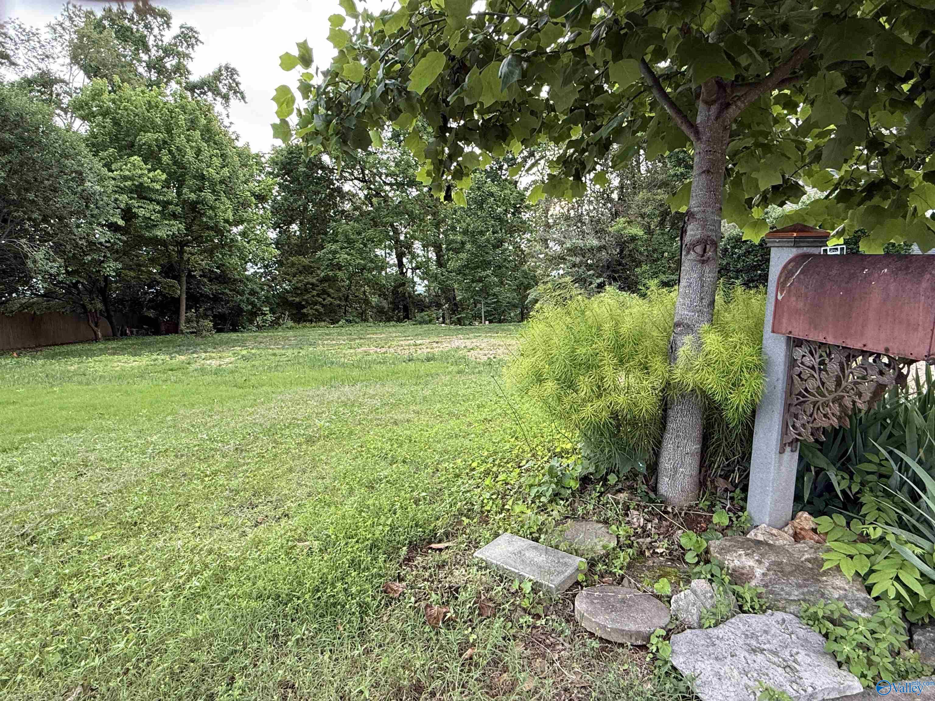 127 Victoria Drive, Madison, Alabama image 12