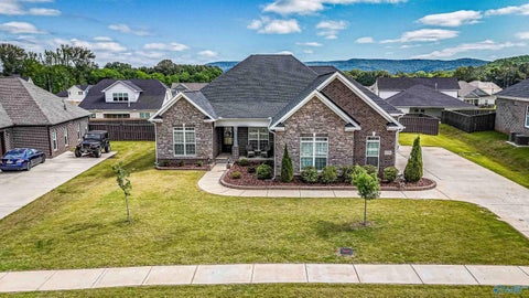 Homes For Sale - 8230 Nantucket Circle<br/> Owens Cross Roads, AL 35763