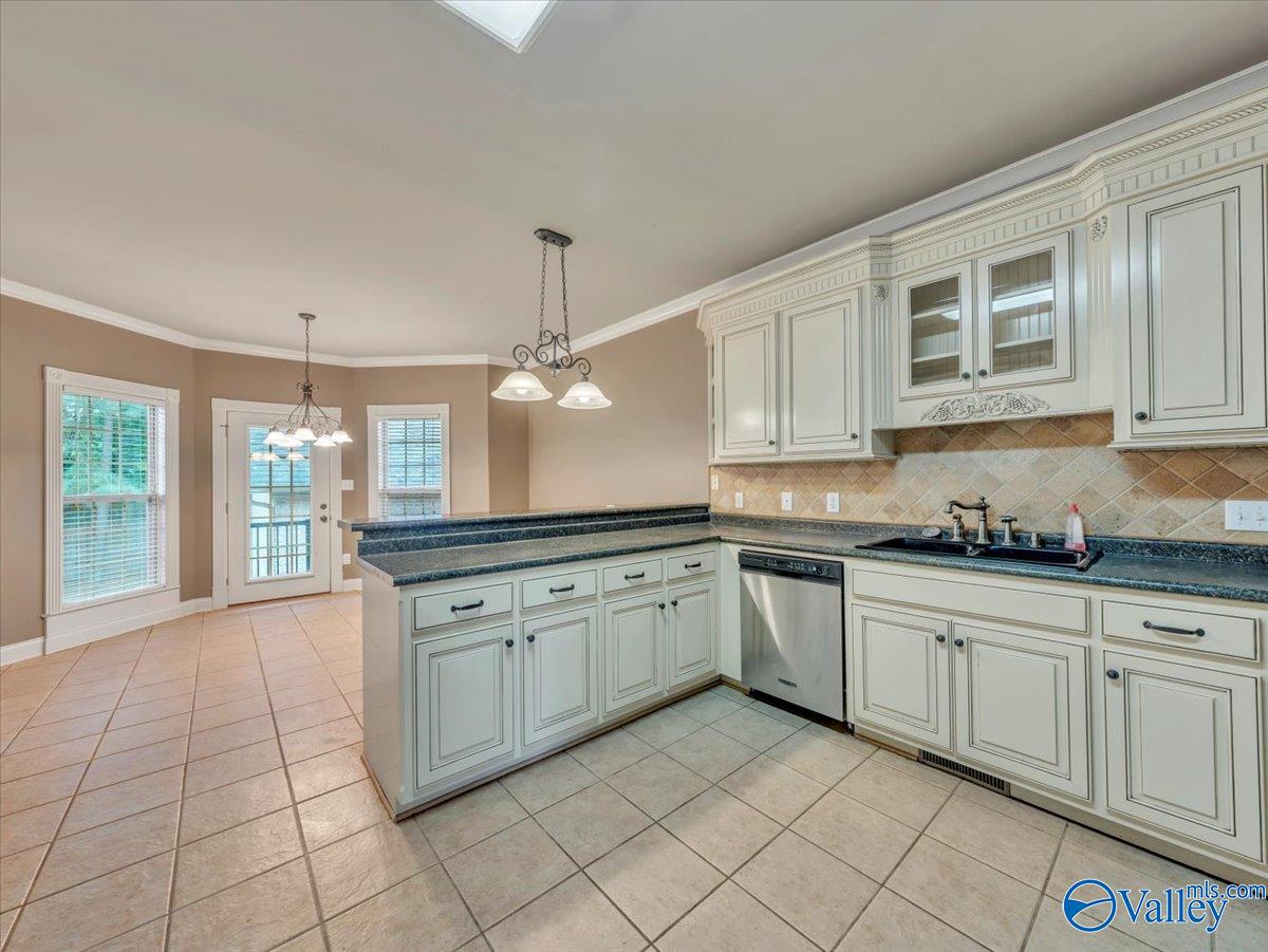 1684 Squire Run, Athens, Alabama image 16