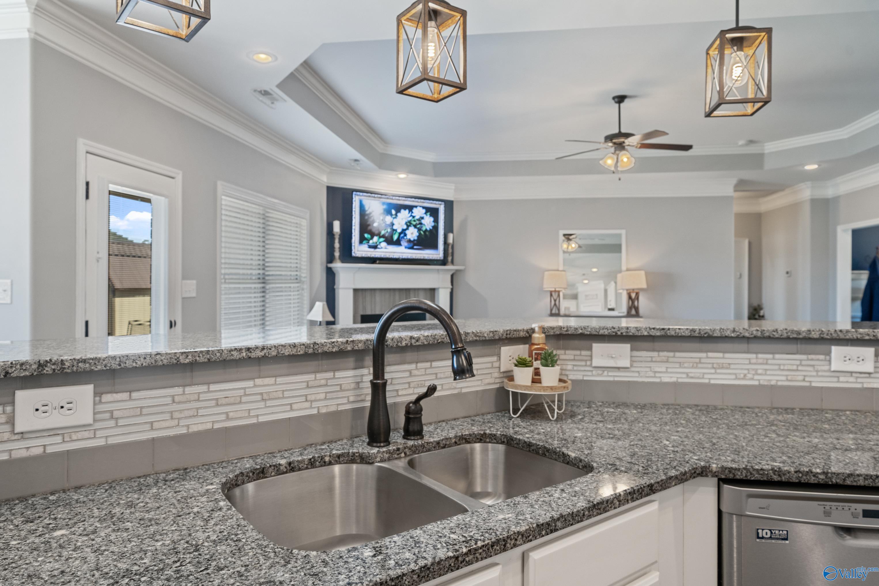 218 Southern Wind Drive, New Market, Alabama image 15