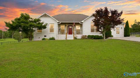 Homes For Sale - 40 Sidney Drive<br/> Scottsboro, AL 35769