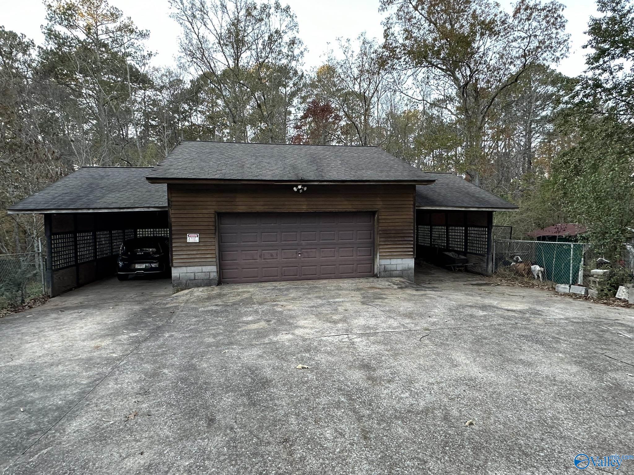 2736 Tabor Road, Gadsden, Alabama image 2