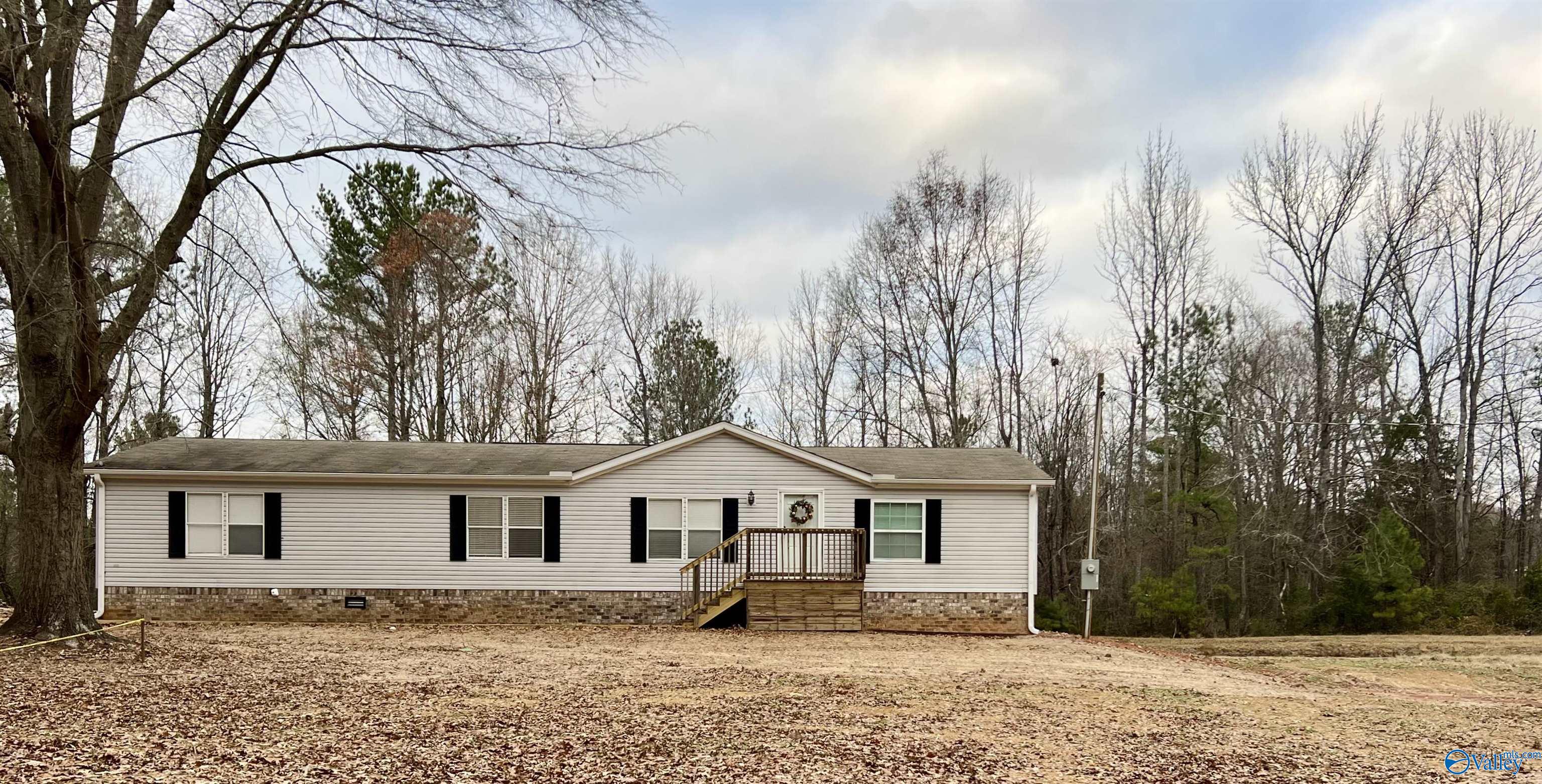 64 Lyle Circle, Somerville, Alabama image 1