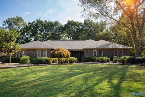 Photo of 205 Bent Oak Circle, Harvest, AL 35749 (MLS # 21902119)