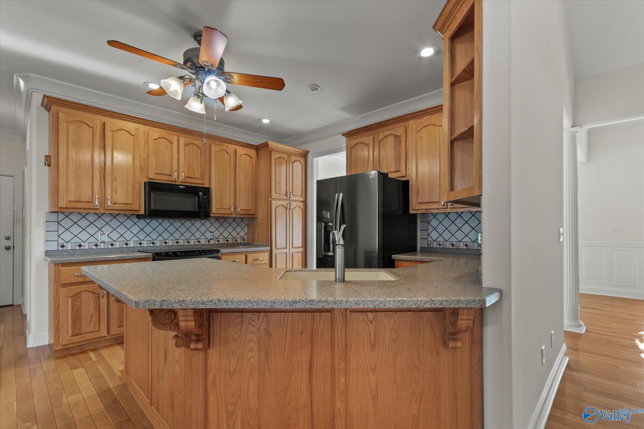 230 Azalea Circle, Guntersville, Alabama image 9