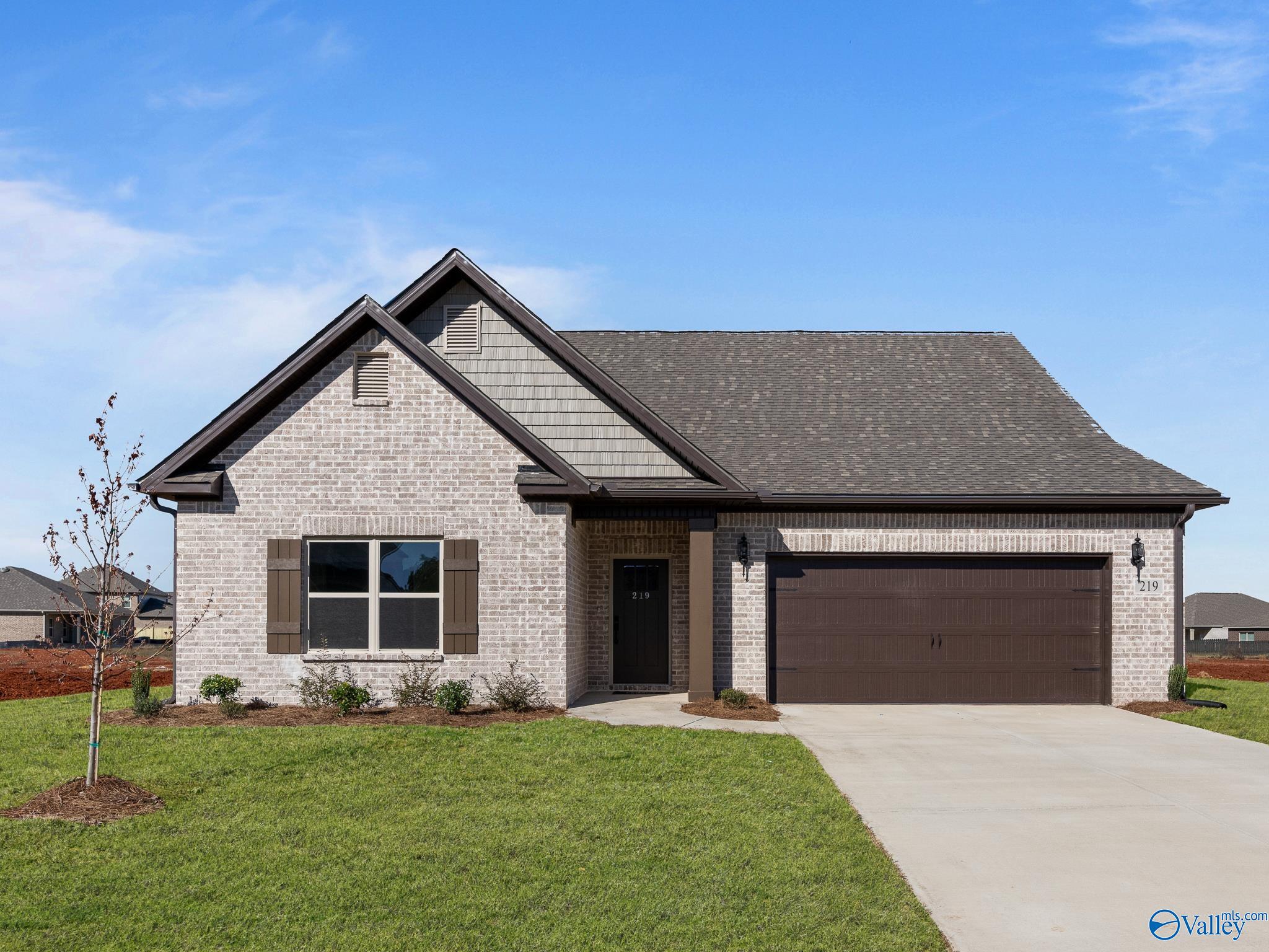 428 Ledgeway Drive, Harvest, Alabama image 2