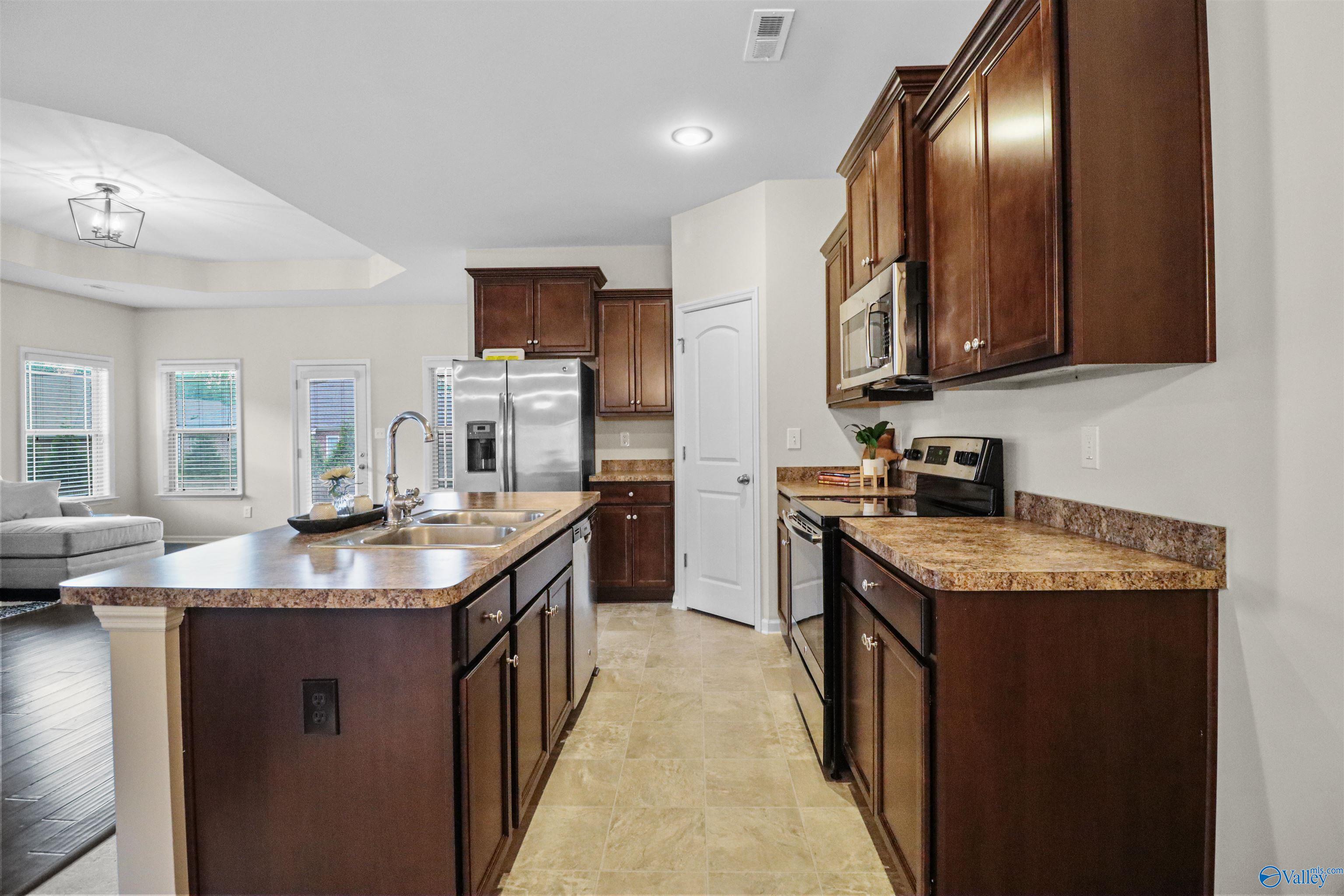 29905 Shadow Run Drive, Harvest, Alabama image 14