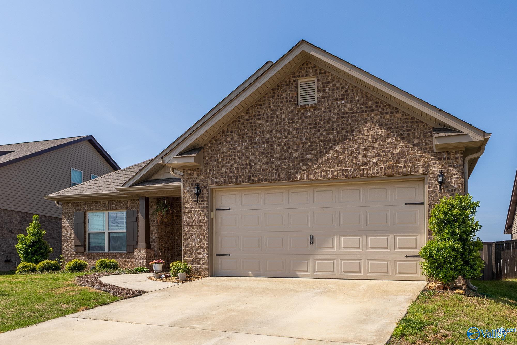 104 Saddle Street, New Market, Alabama image 2