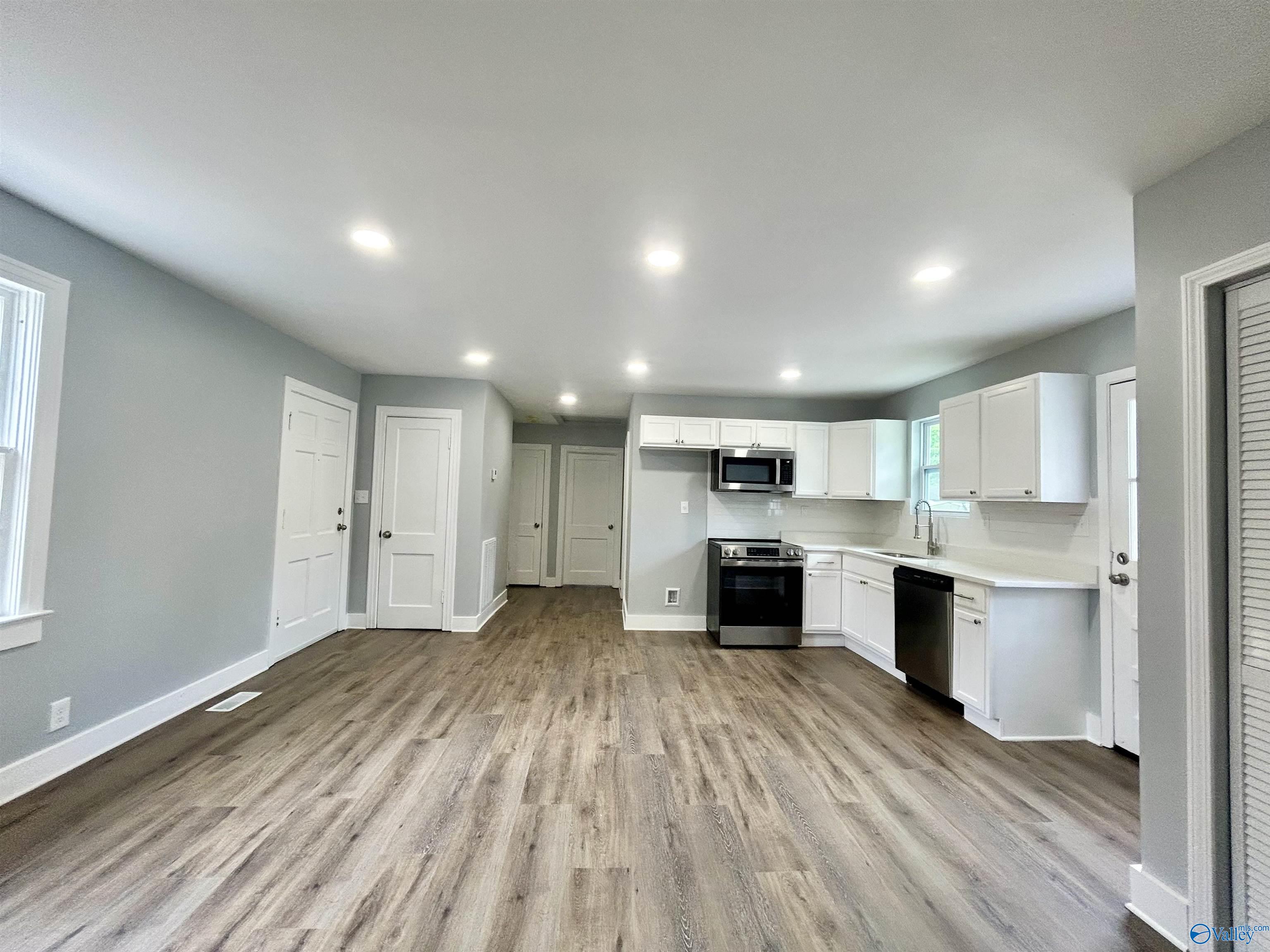 1215 Jackson Street, Decatur, Alabama image 17