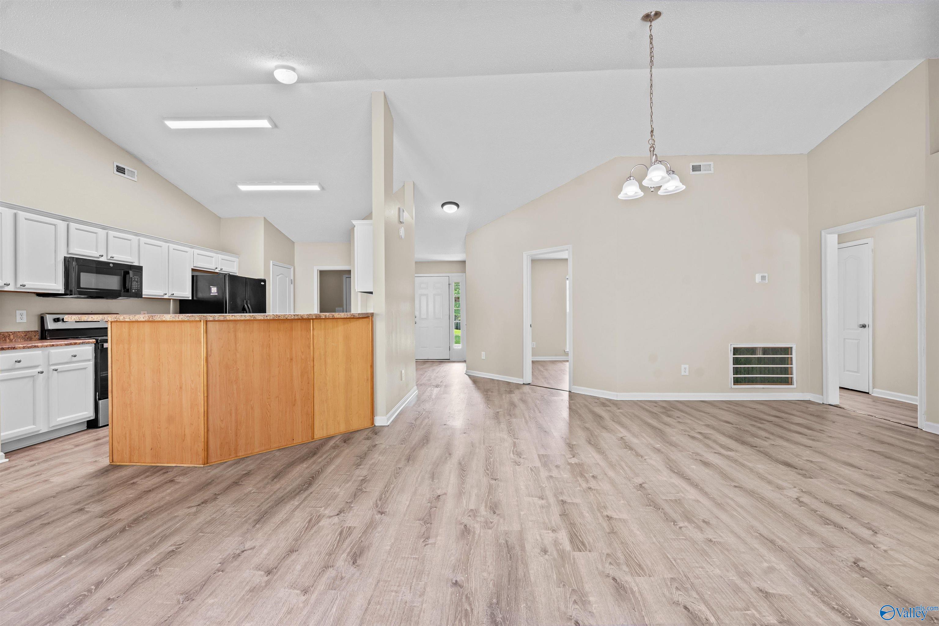 103 Harvest Glen Lane