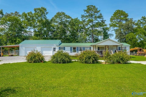 Mobile Home For Sale - 5605 E Alabama Highway 68<br/> Gaylesville, AL 35973