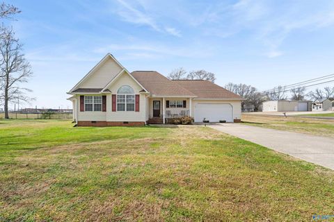 Photo of 418 Briarwood Avenue, Albertville, AL 35950 (MLS # 21911348)
