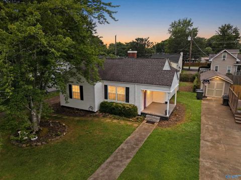 Homes For Sale - 2707 Hastings Road<br/> Huntsville, AL 35801