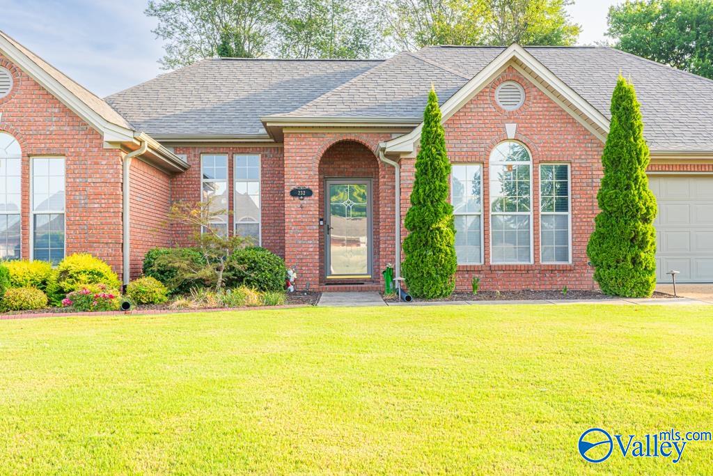 232 Woodcrest Drive, Florence, Alabama image 2