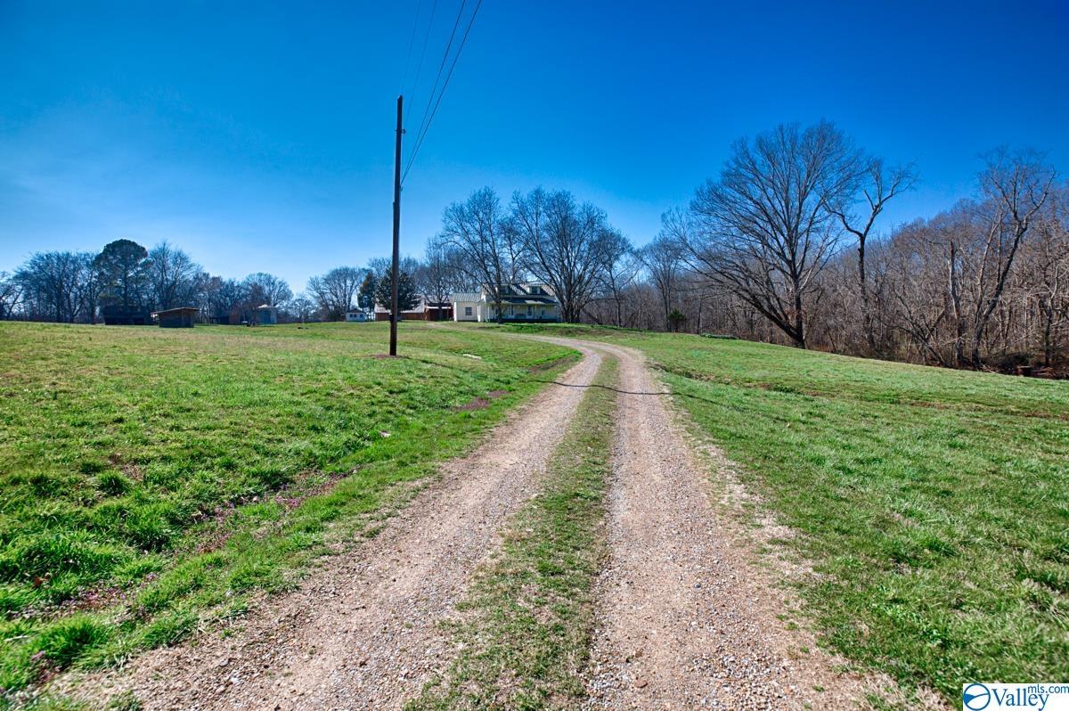 36 Highway 231/431 N