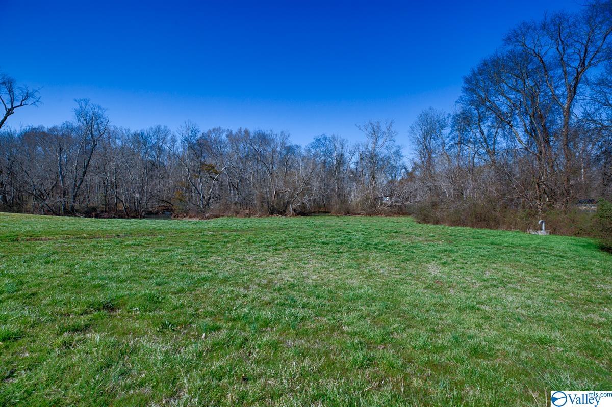 36 Highway 231/431 N