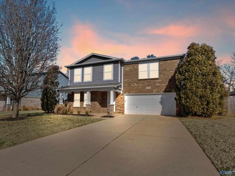 Homes For Sale - 128 Grantham Circle<br/> Madison, AL 35756