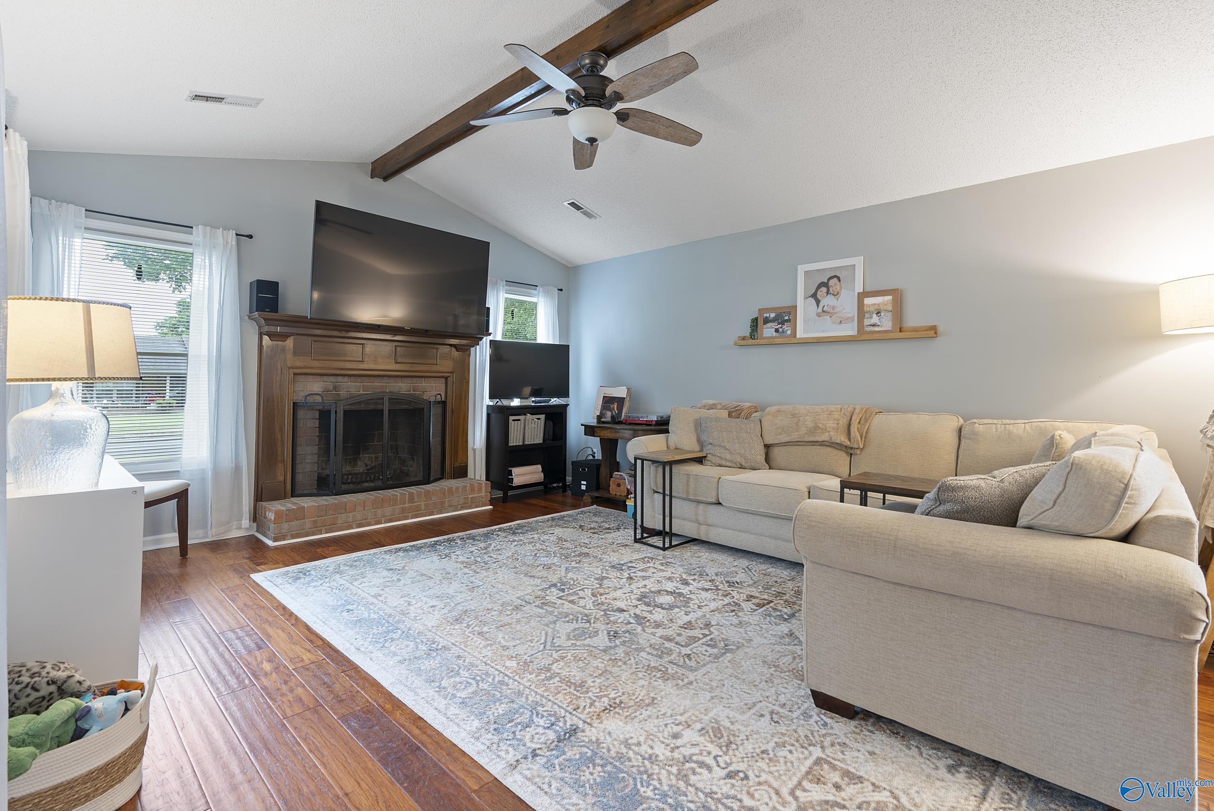 1097 Lyngate Drive, Huntsville, Alabama image 3