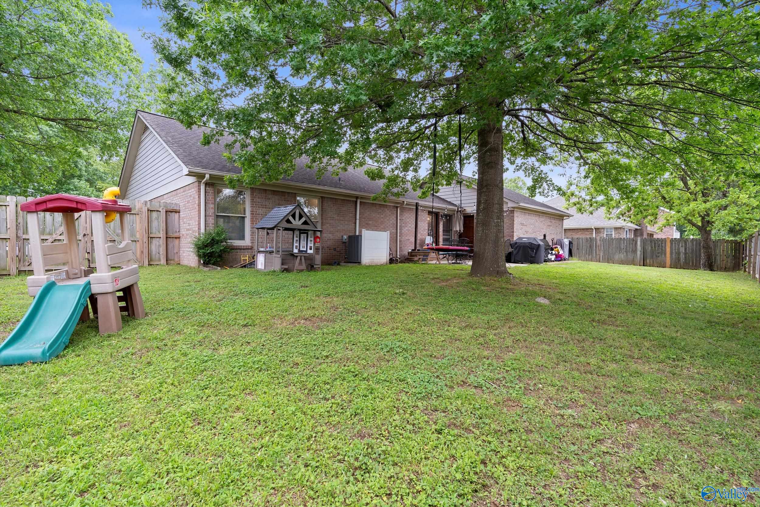 1097 Lyngate Drive, Huntsville, Alabama image 14