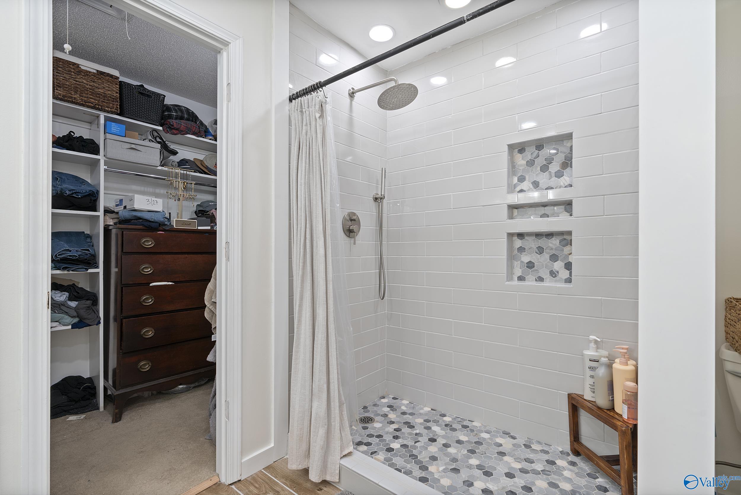 1097 Lyngate Drive, Huntsville, Alabama image 9