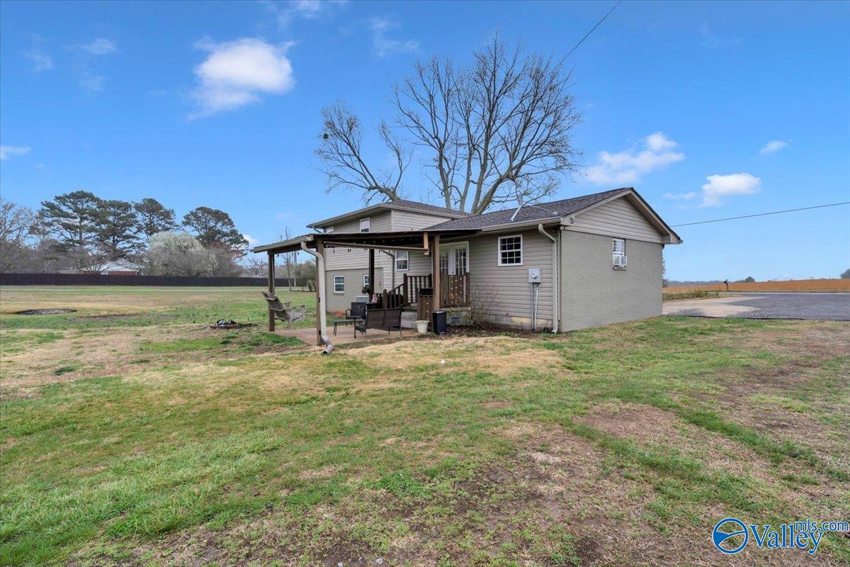 502 Farm Supply Road, Laceys Spring, Alabama image 38