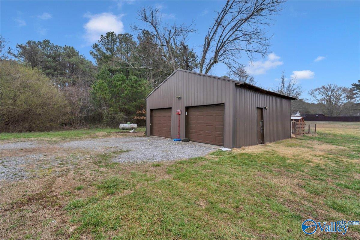 502 Farm Supply Road, Laceys Spring, Alabama image 40