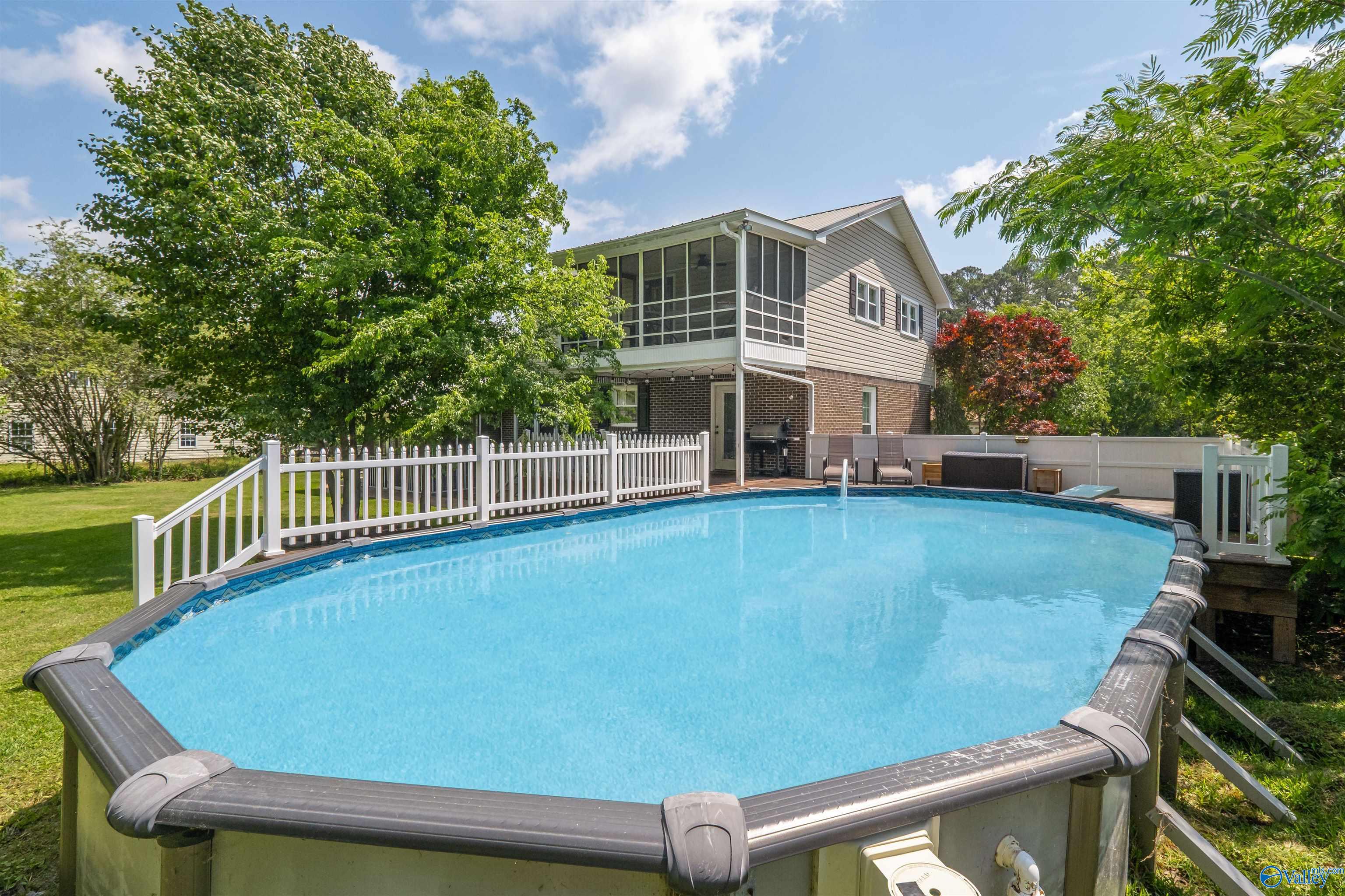1417 Cove Creek Drive, Gadsden, Alabama image 12