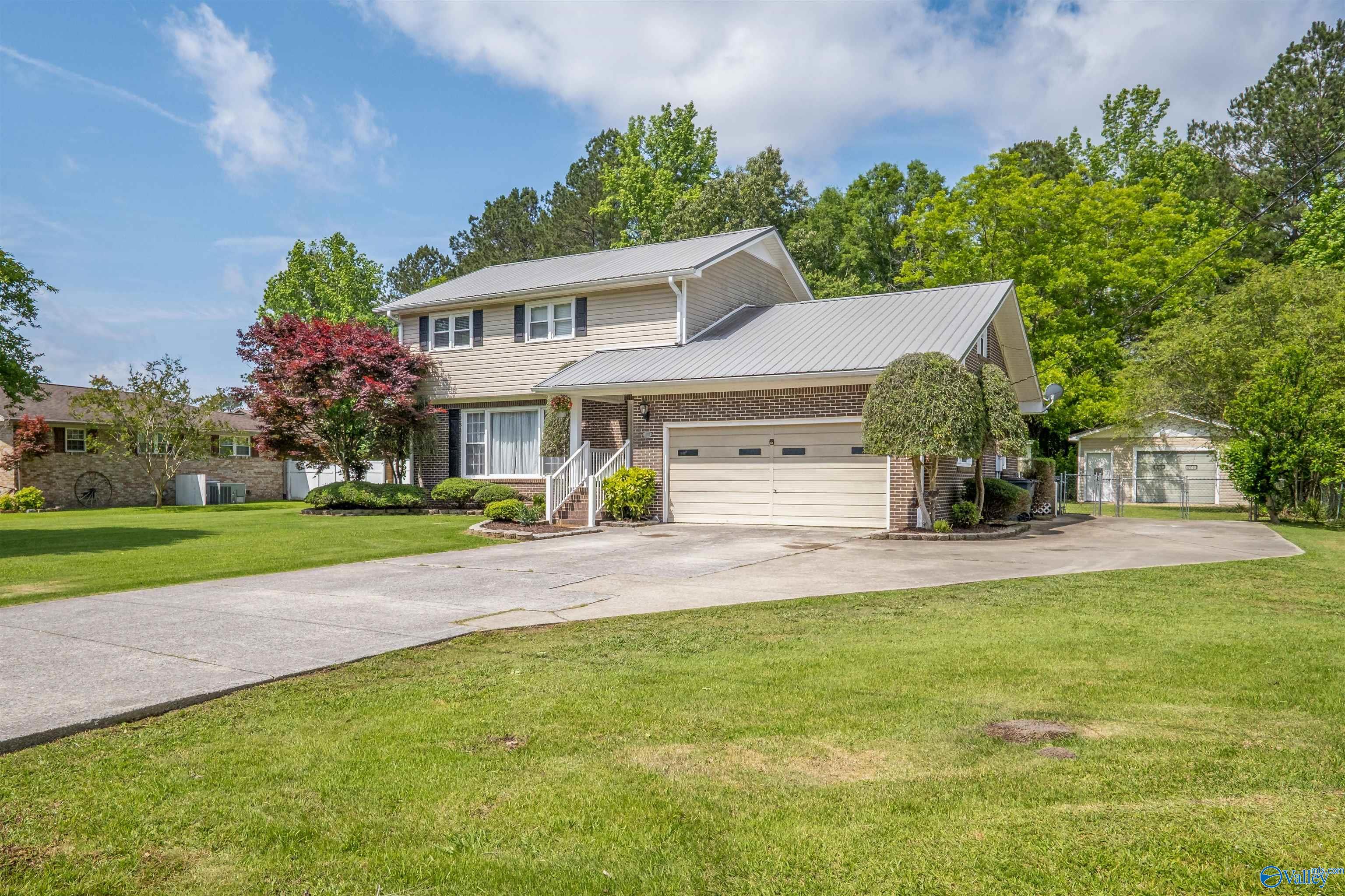 1417 Cove Creek Drive, Gadsden, Alabama image 11