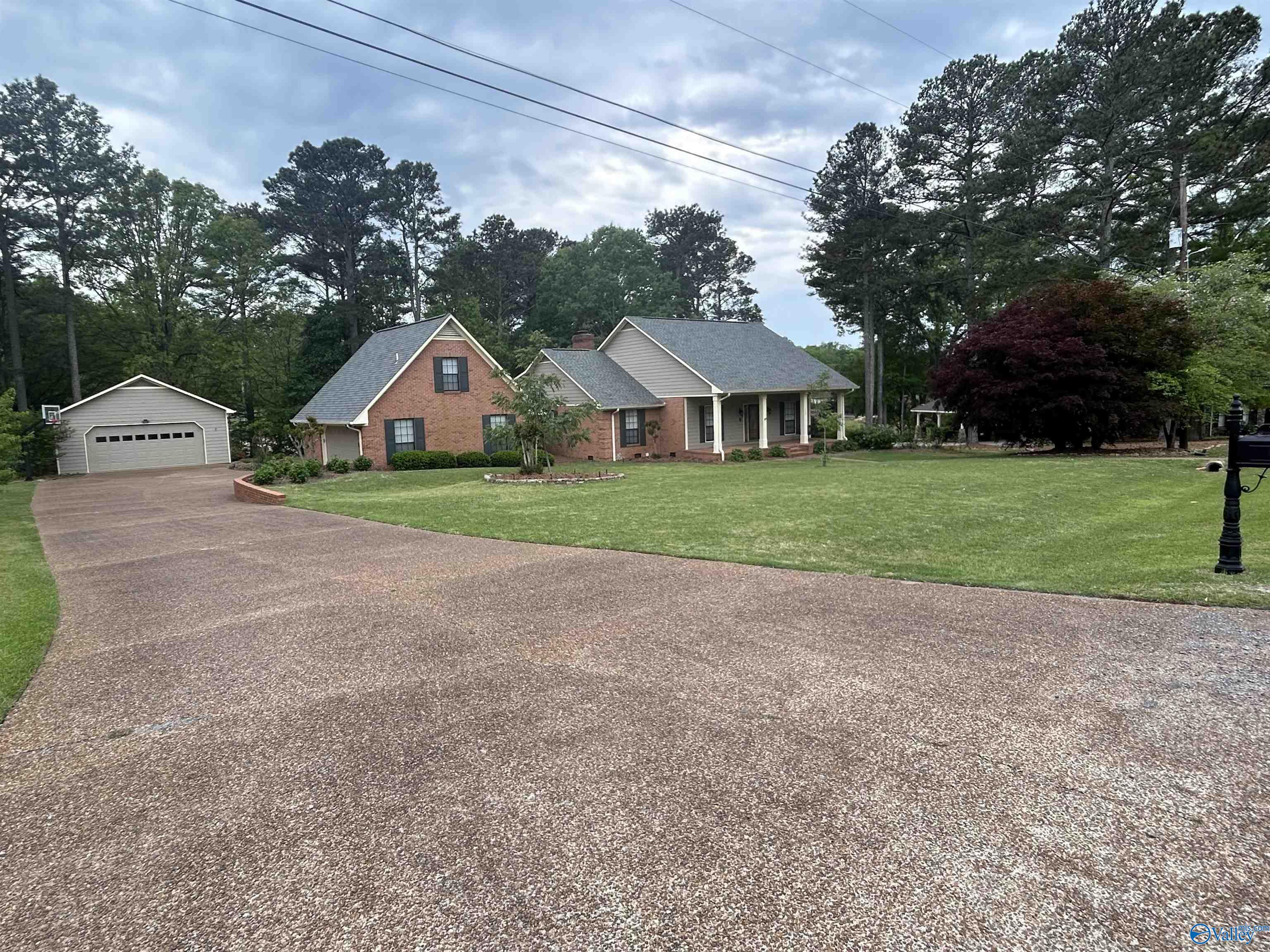 110 Cochran Lane, Albertville, Alabama image 1