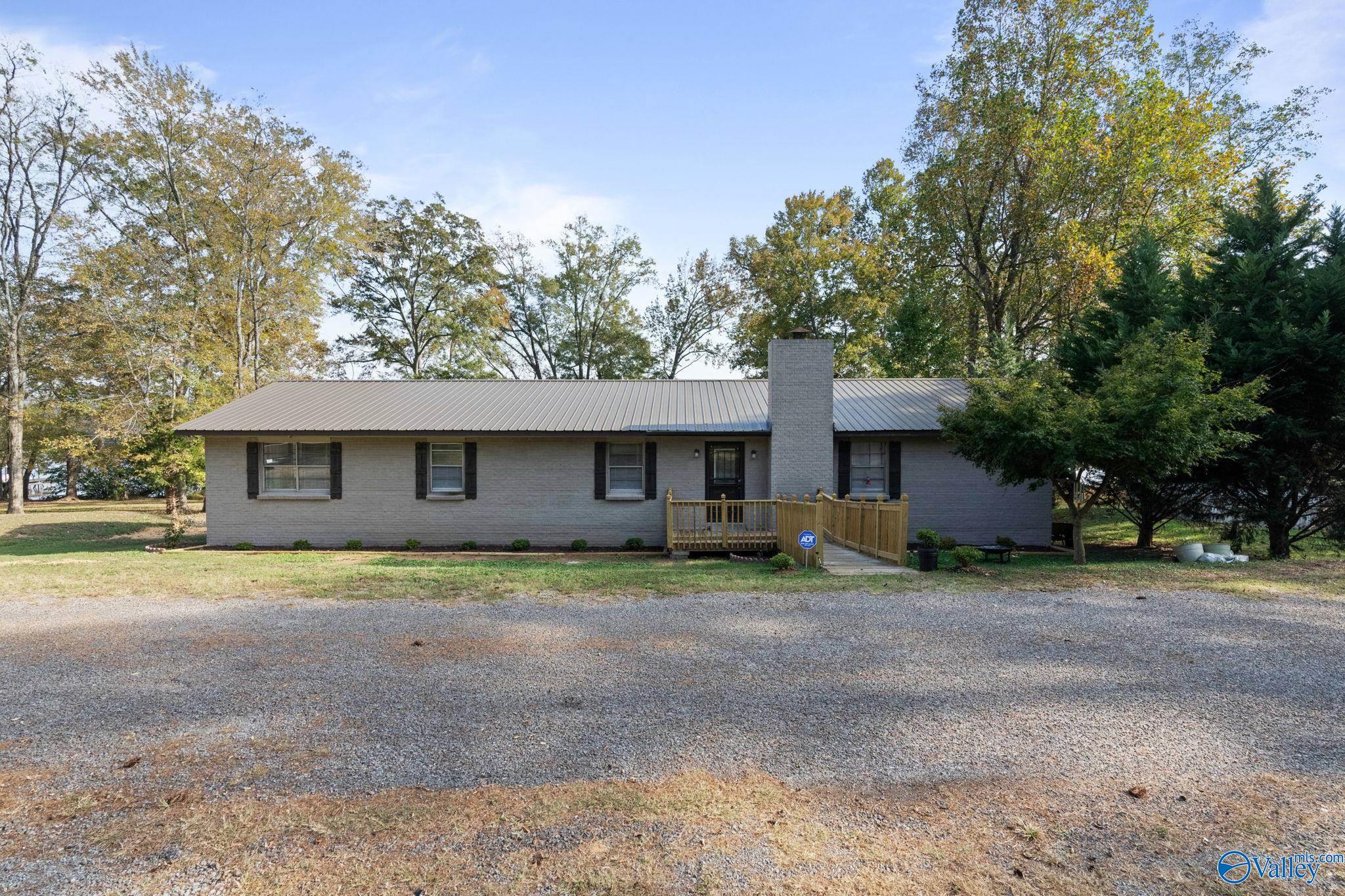 367 River Drive, Hollywood, Alabama image 2