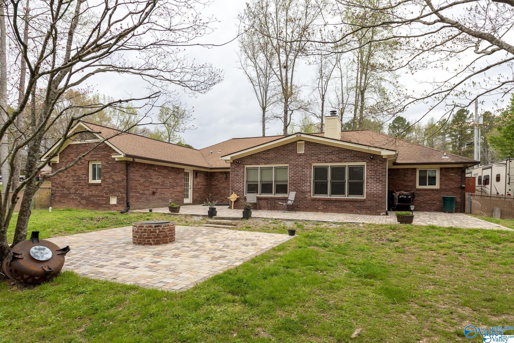 100 Doe Creek Circle, Toney, Alabama image 2
