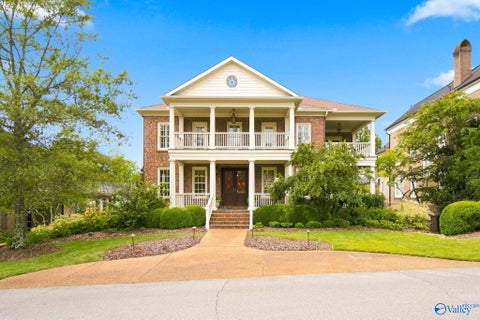 Homes For Sale - 72 Ledge View Drive<br/> Huntsville, AL 35802