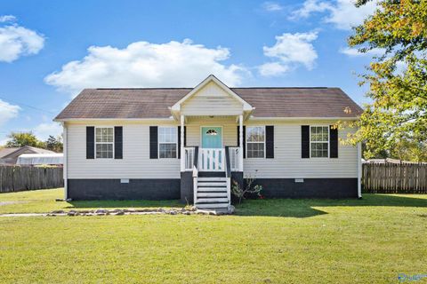 396 Maple Circle Arab AL 35016