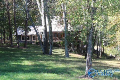 Homes For Sale - 104 Bear Creek Road<br/> Fort Payne, AL 35967