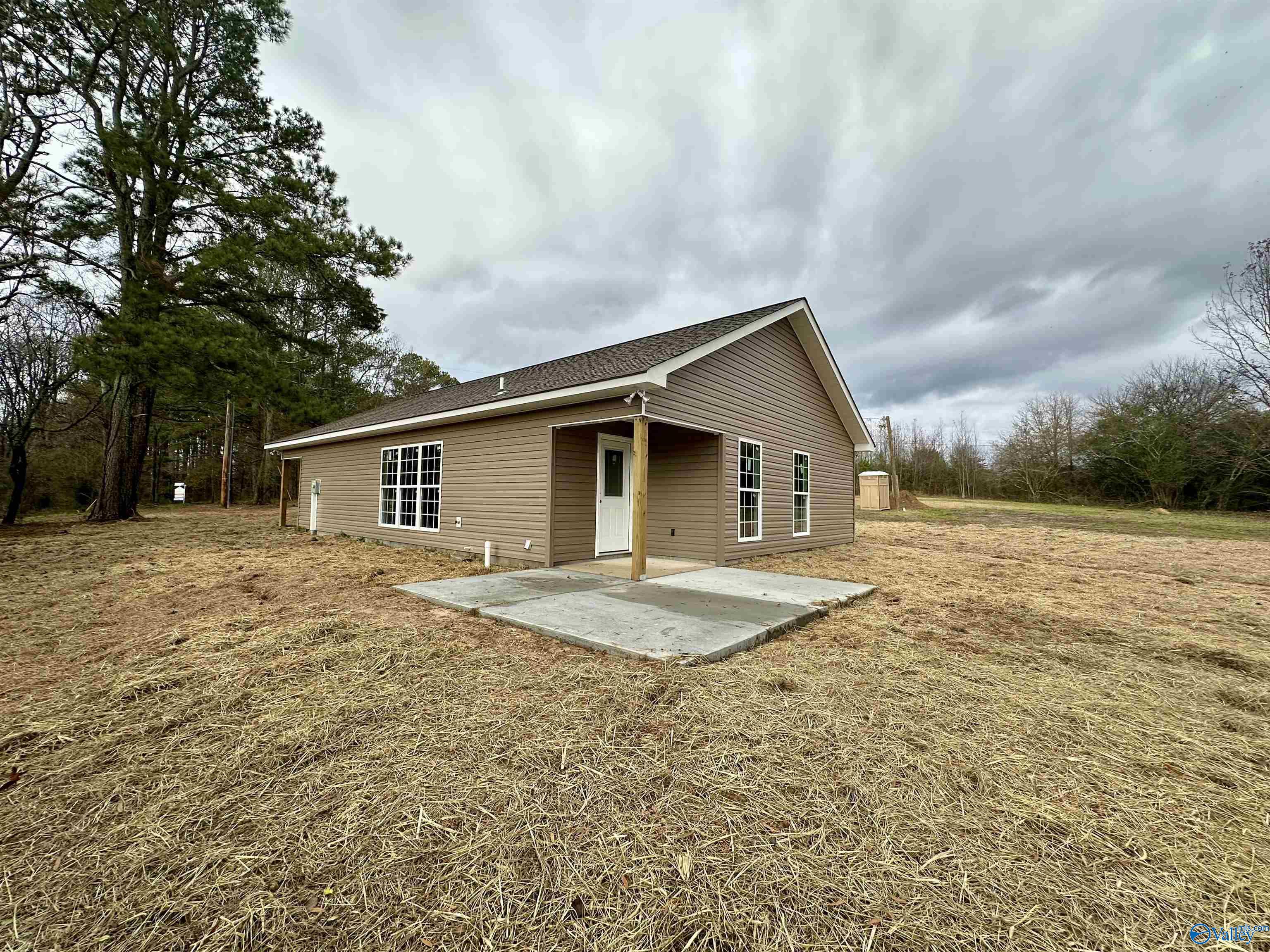 694 County Road 1447, Vinemont, Alabama image 33