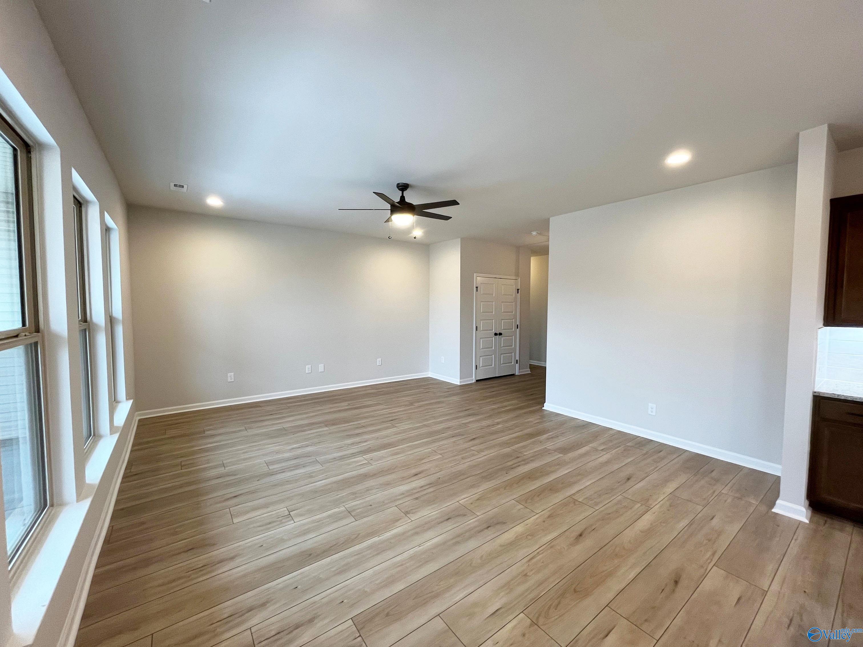 121 Parvin Way Drive, Hazel Green, Alabama image 3
