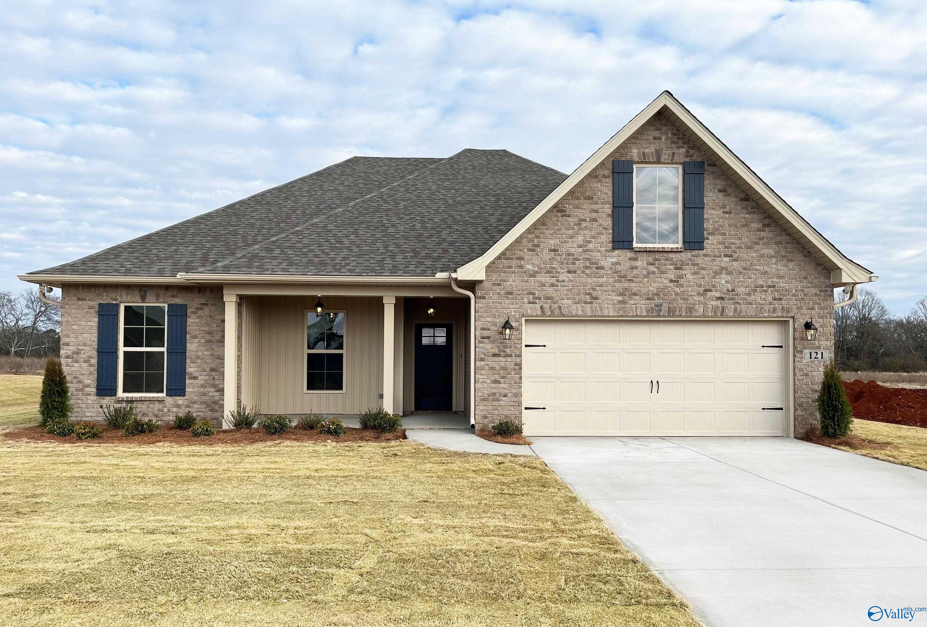 121 Parvin Way Drive, Hazel Green, Alabama image 1