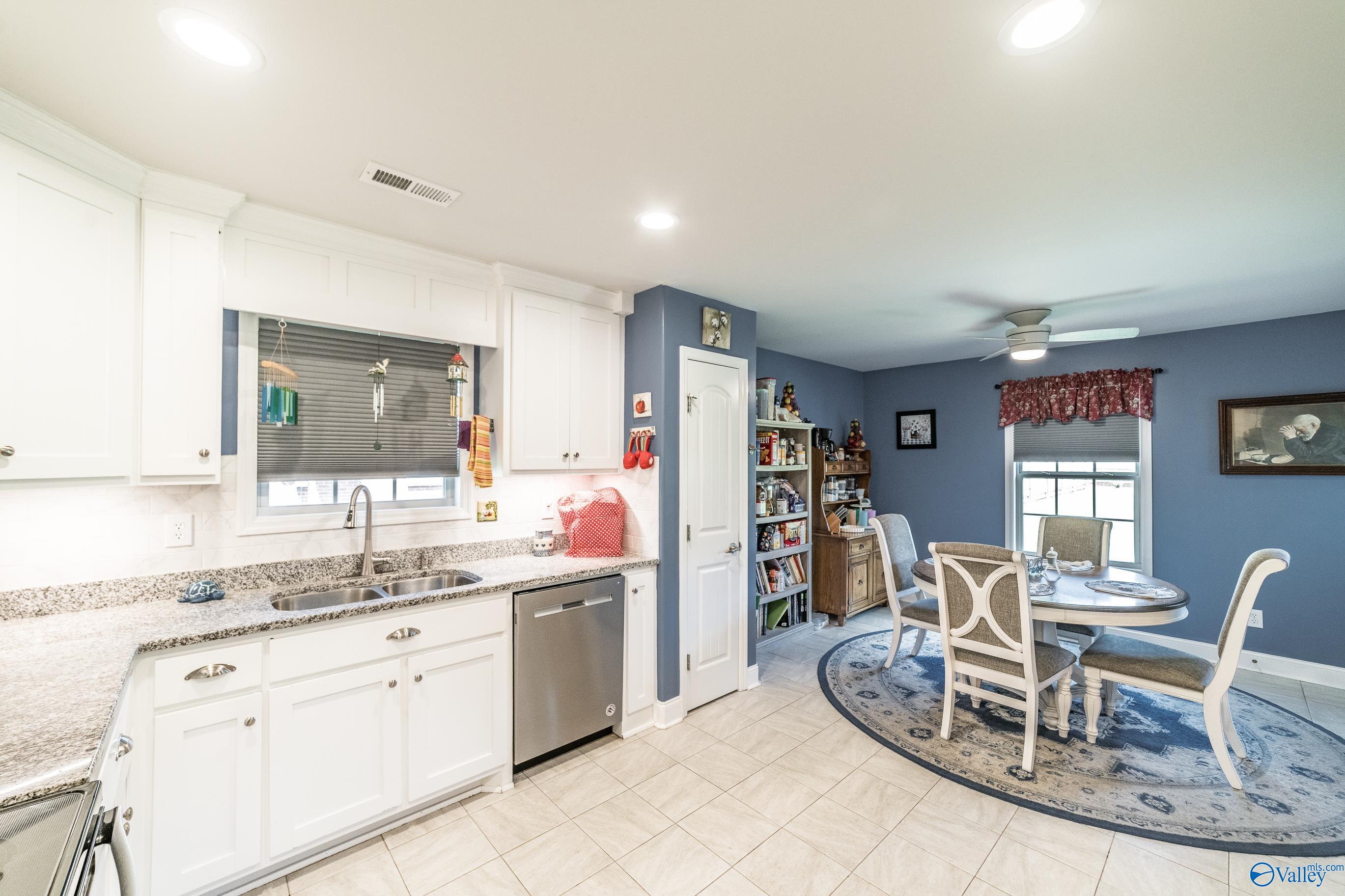 201 Harvest Ridge Drive, Harvest, Alabama image 13