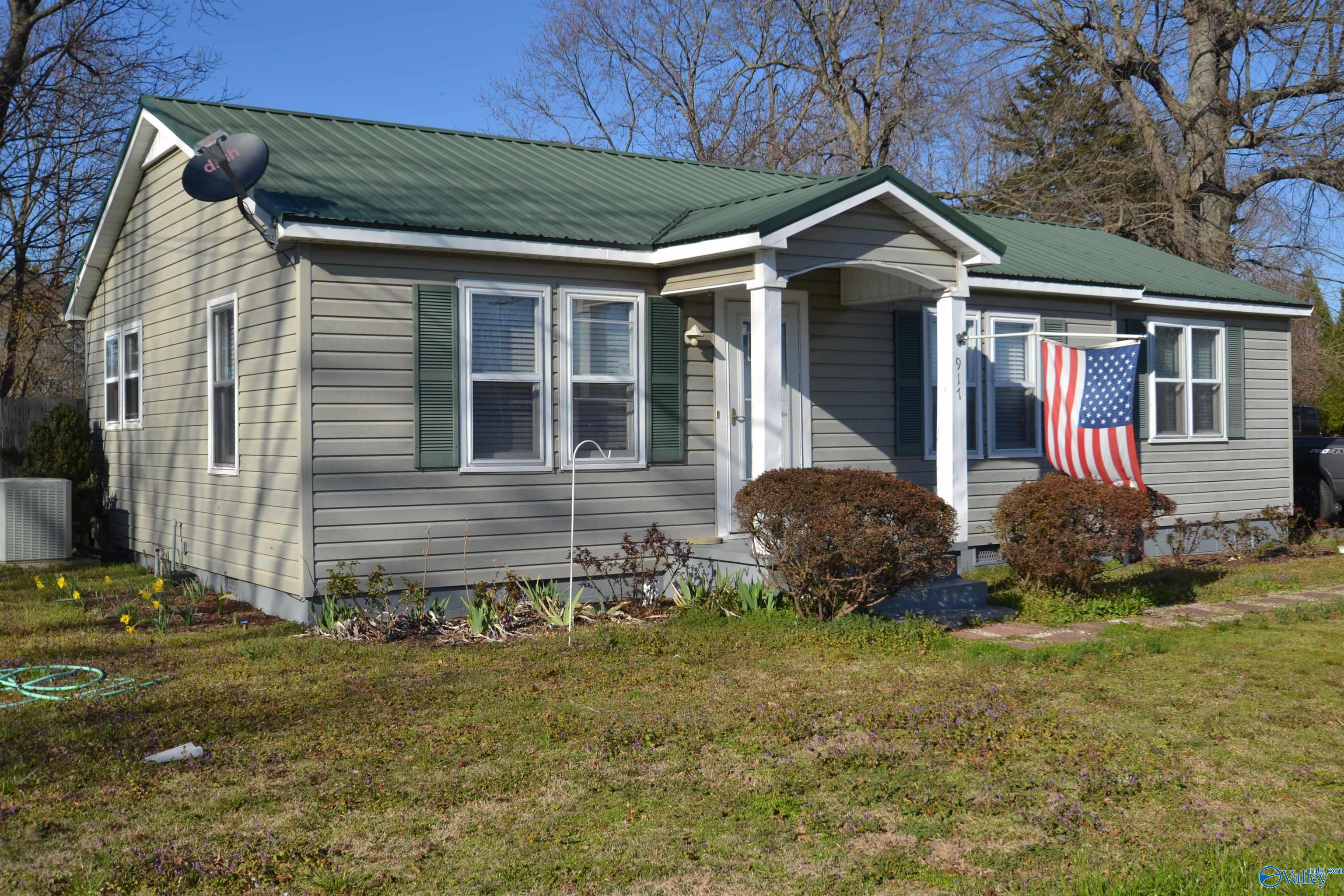 917 Nelson Road, Albertville, Alabama image 2