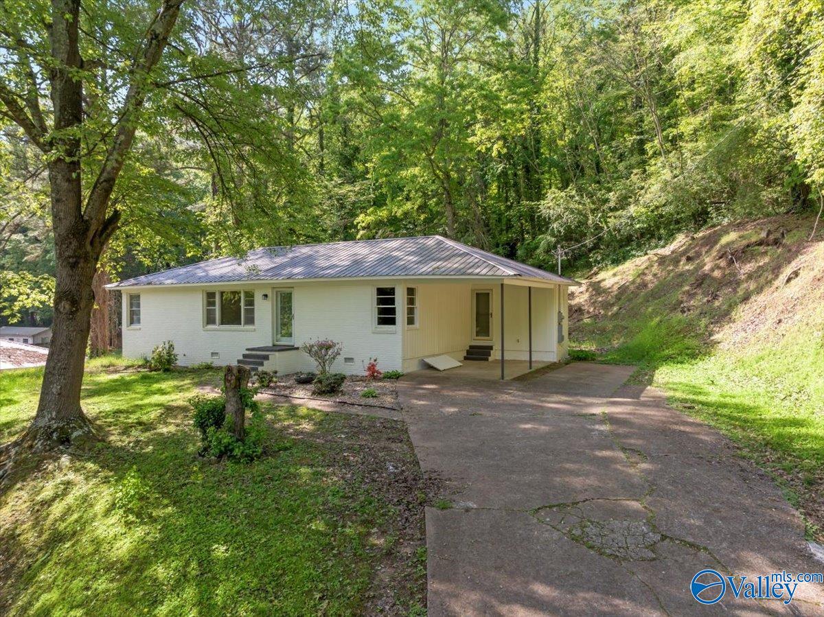 1417 Walls Street, Guntersville, Alabama image 2