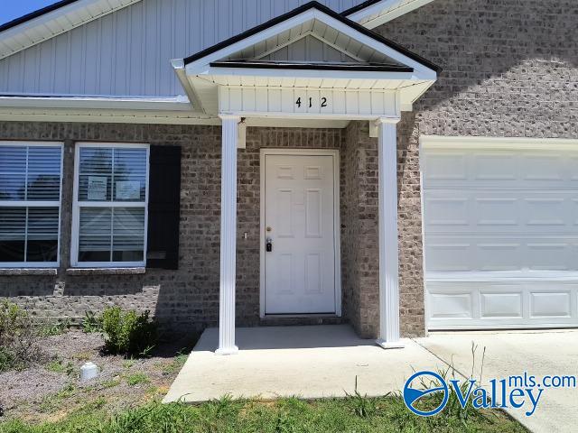 412 Kensington Lane