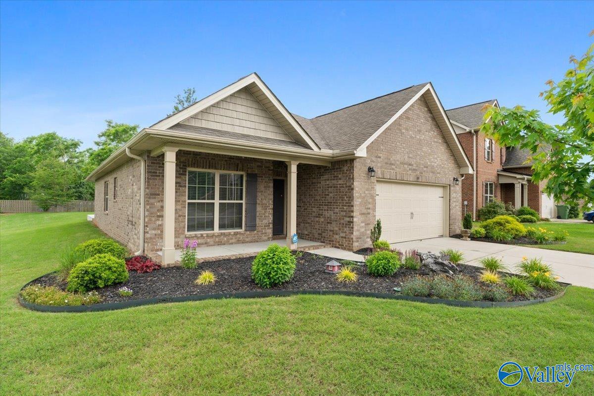 108 Summer Pointe Lane, Madison, Alabama image 2