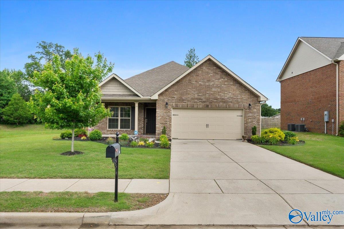 108 Summer Pointe Lane, Madison, Alabama image 1