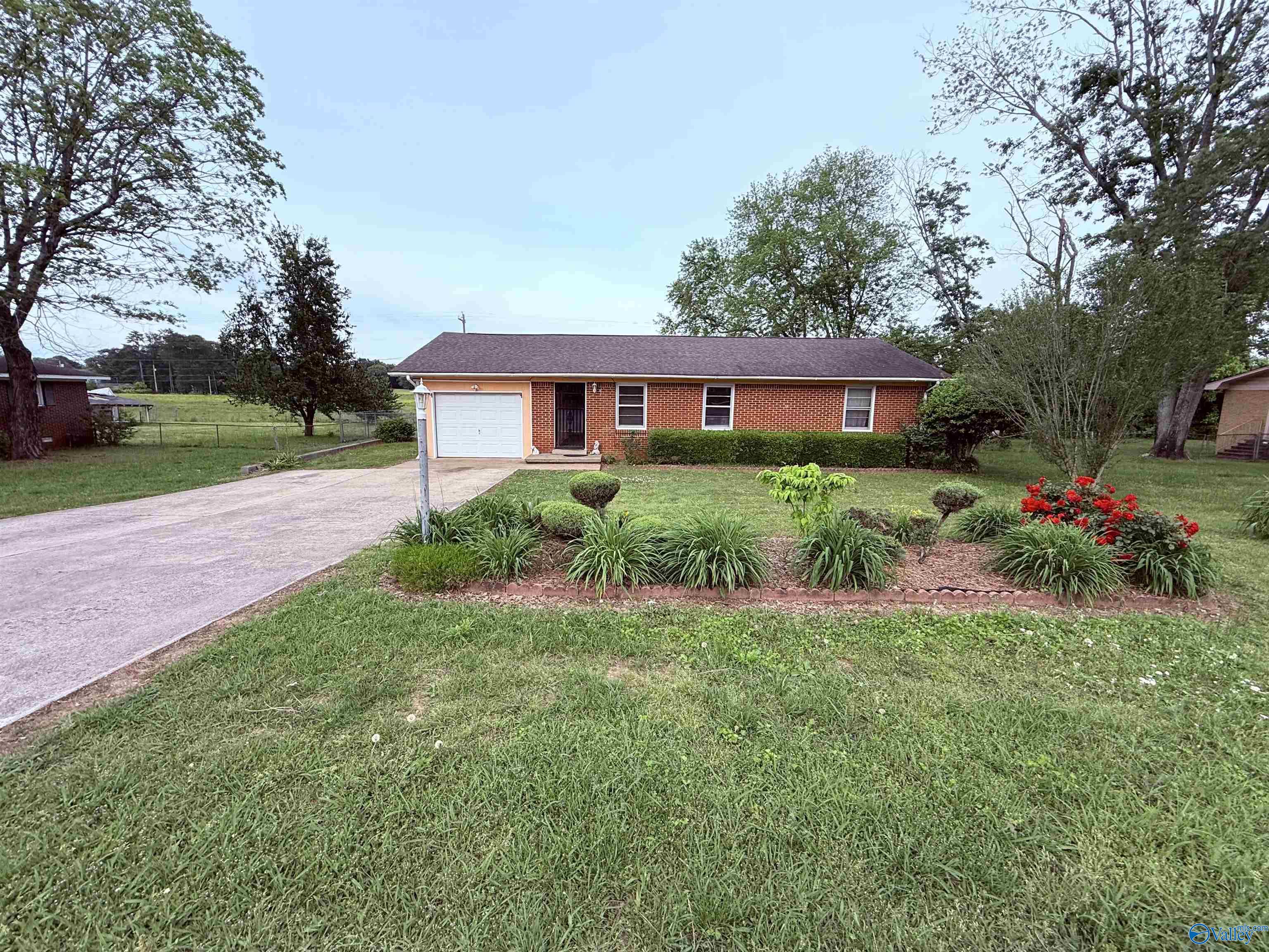 603 Schilling Street, Athens, Alabama image 2
