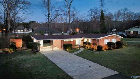 Homes For Sale - 705 Adams Street<br/> Scottsboro, AL 35768