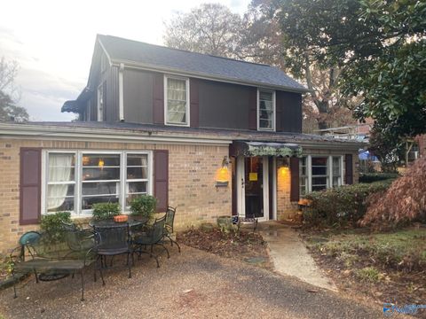 Homes For Sale - 2103 Richardson Street<br/> Guntersville, AL 35976
