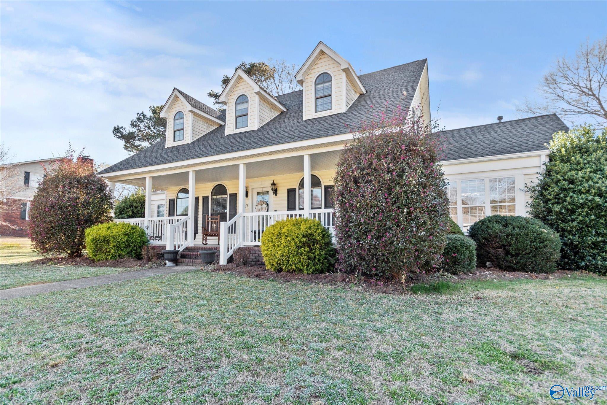 217 Collier Drive, Albertville, Alabama image 2